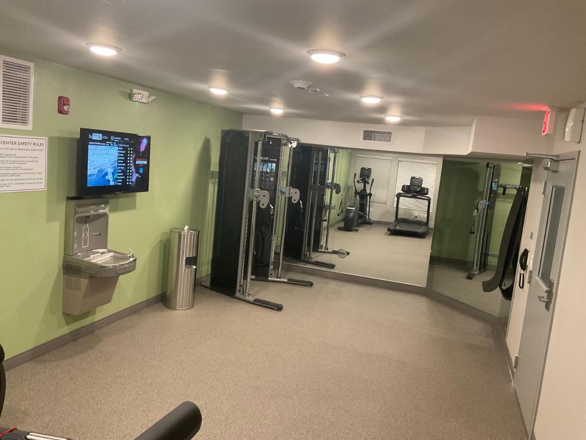 Woodspring Suites Detroit Sterling Heights Eksteriør billede