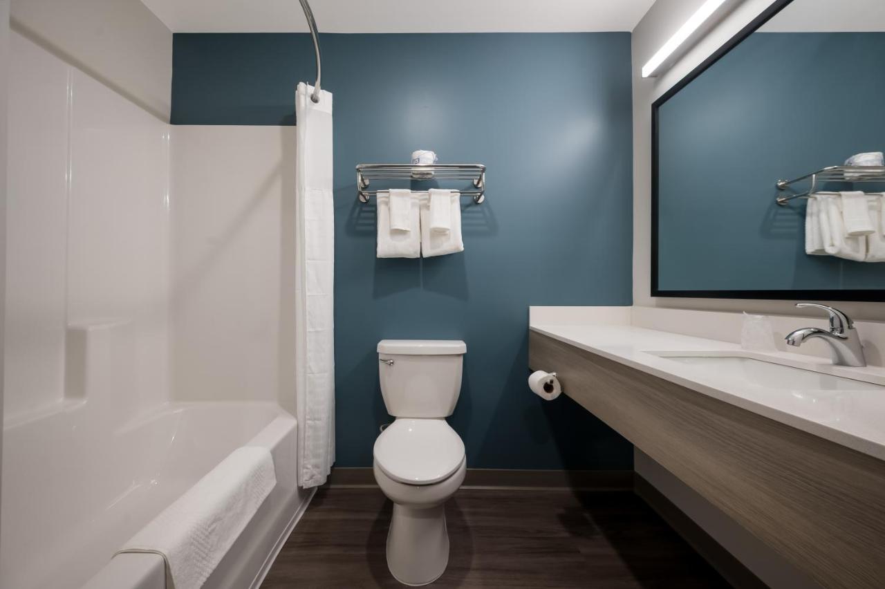 Woodspring Suites Detroit Sterling Heights Eksteriør billede