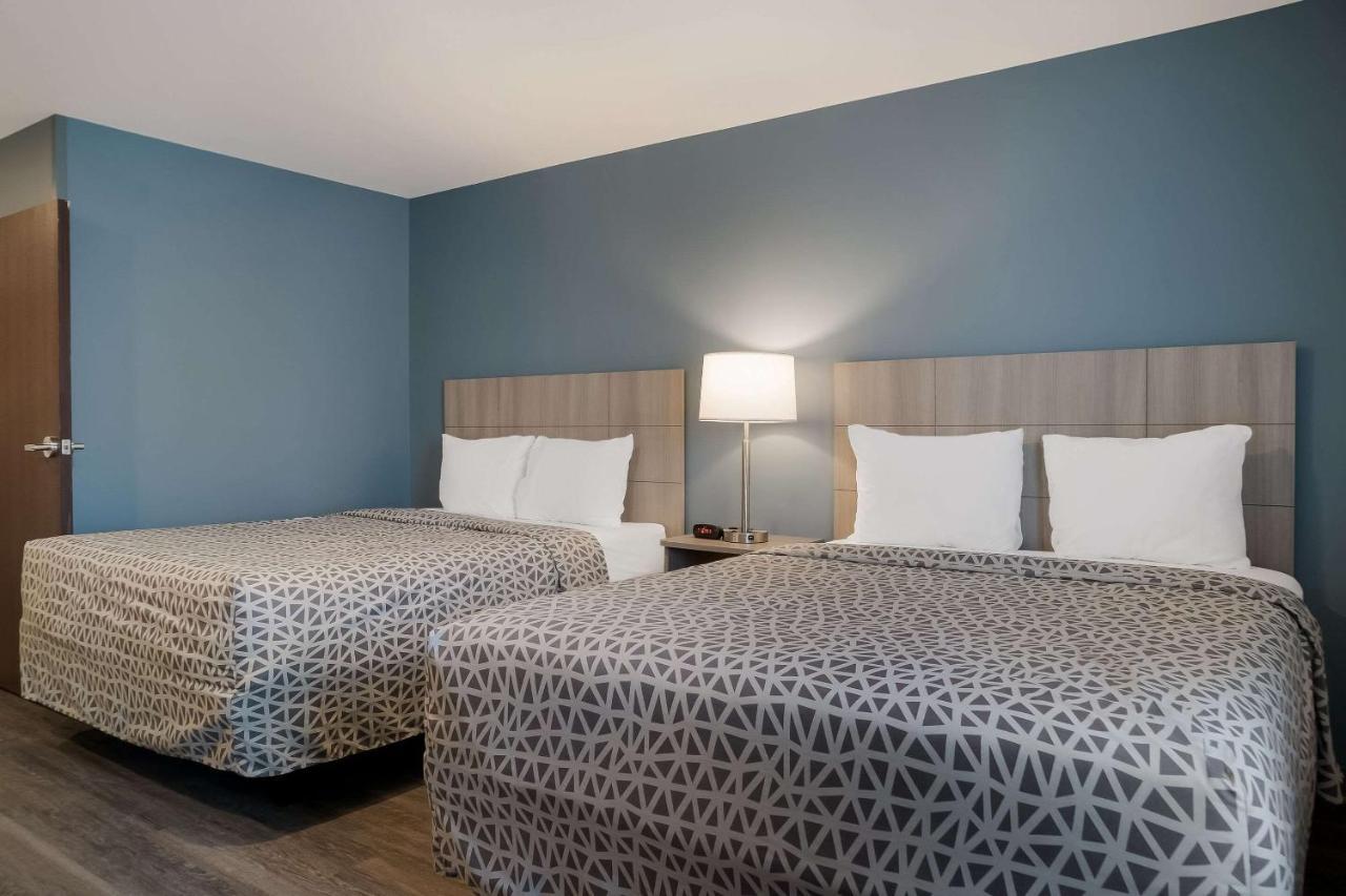 Woodspring Suites Detroit Sterling Heights Eksteriør billede