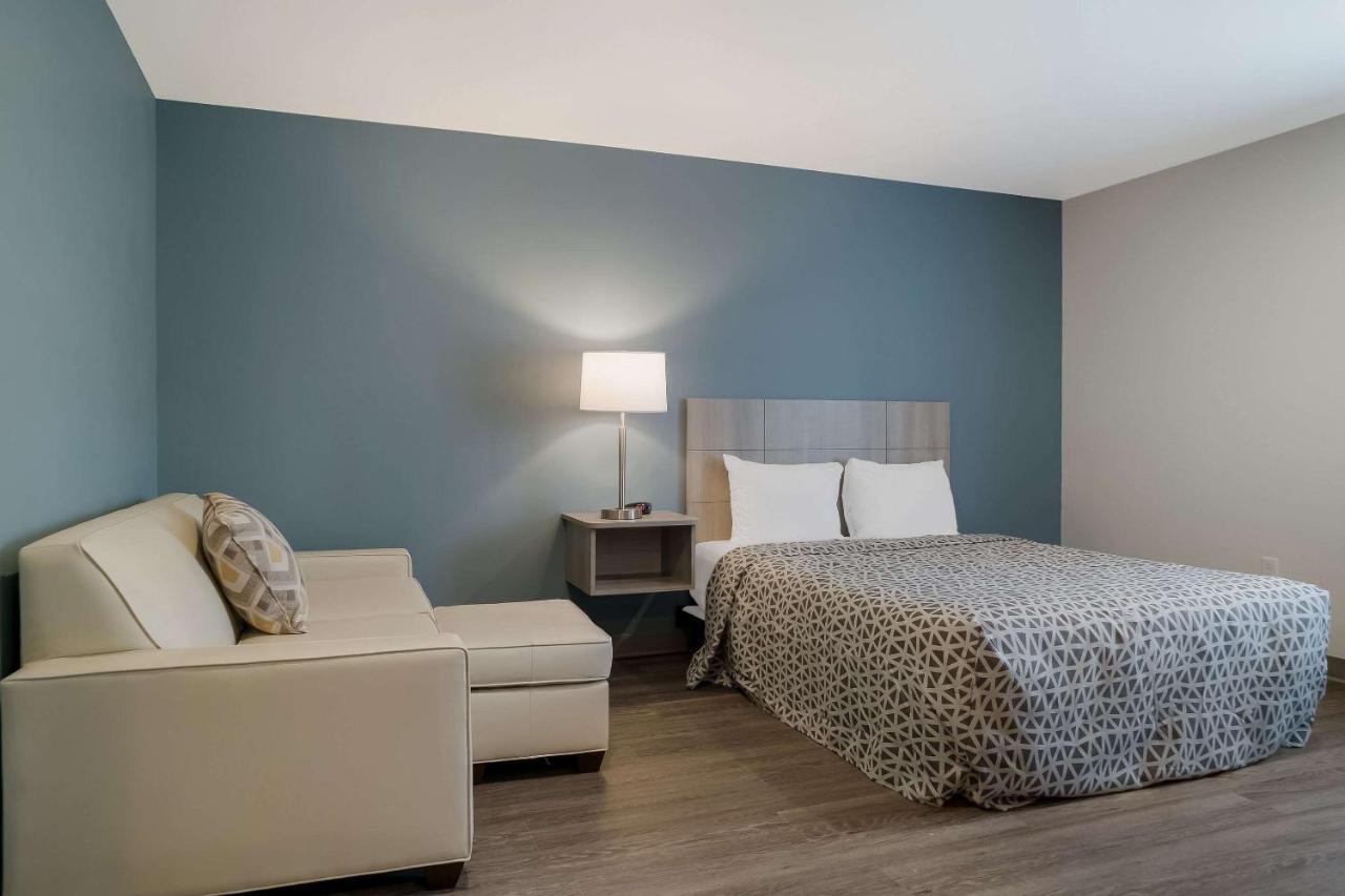 Woodspring Suites Detroit Sterling Heights Eksteriør billede