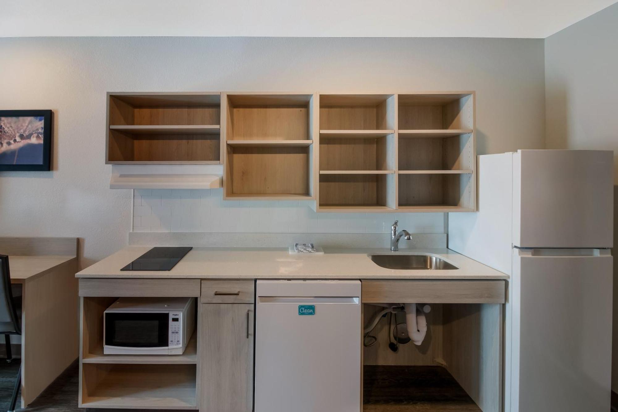 Woodspring Suites Detroit Sterling Heights Eksteriør billede